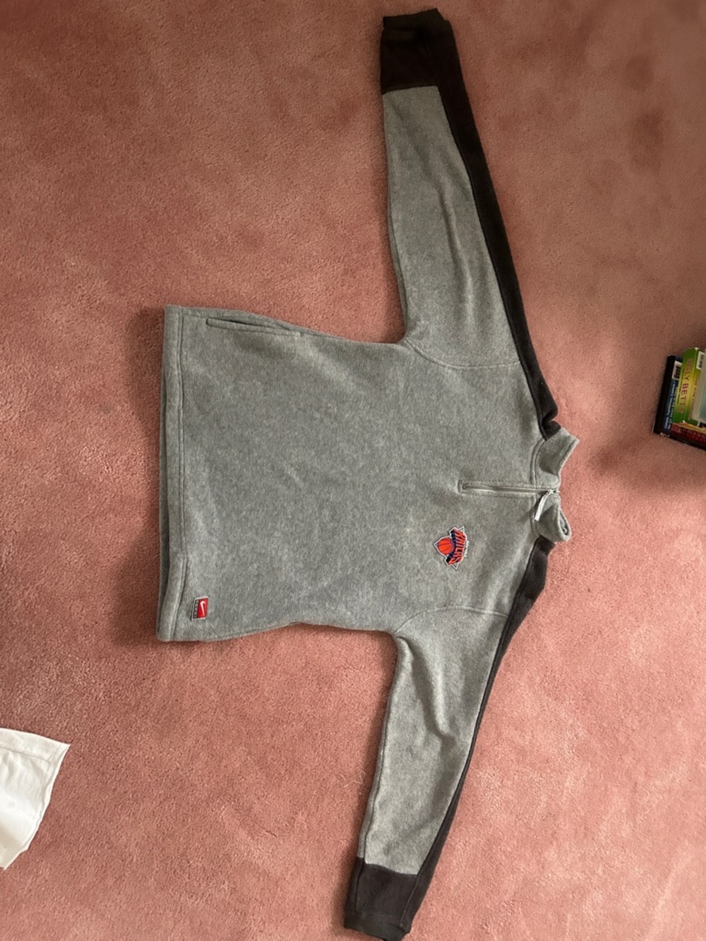 Nike Gray 1/2 zip fleece with Knicks logo